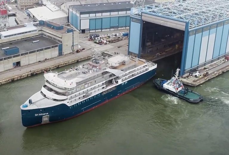 SH Minerva: the first technical float out for Swan Hellenic