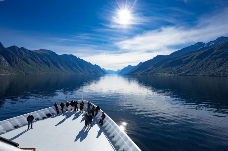 havila-voyages-zero-emissions-in-the-fjords