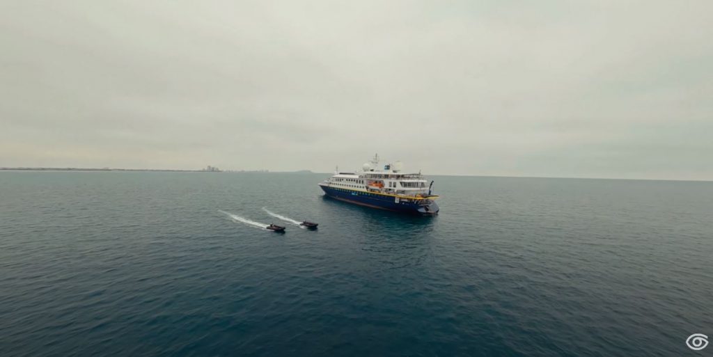 lindblad-expeditions-tour-de-drone-do-ultimo-navio