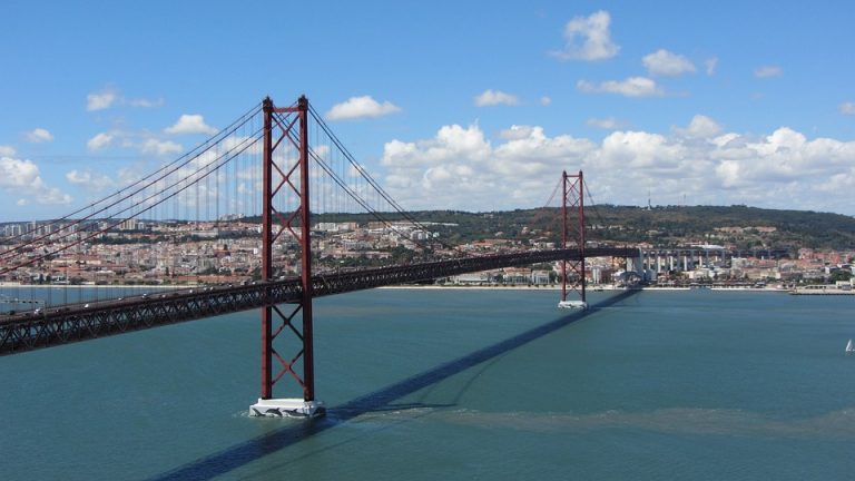 Lisbon Ponte 25 Aprile