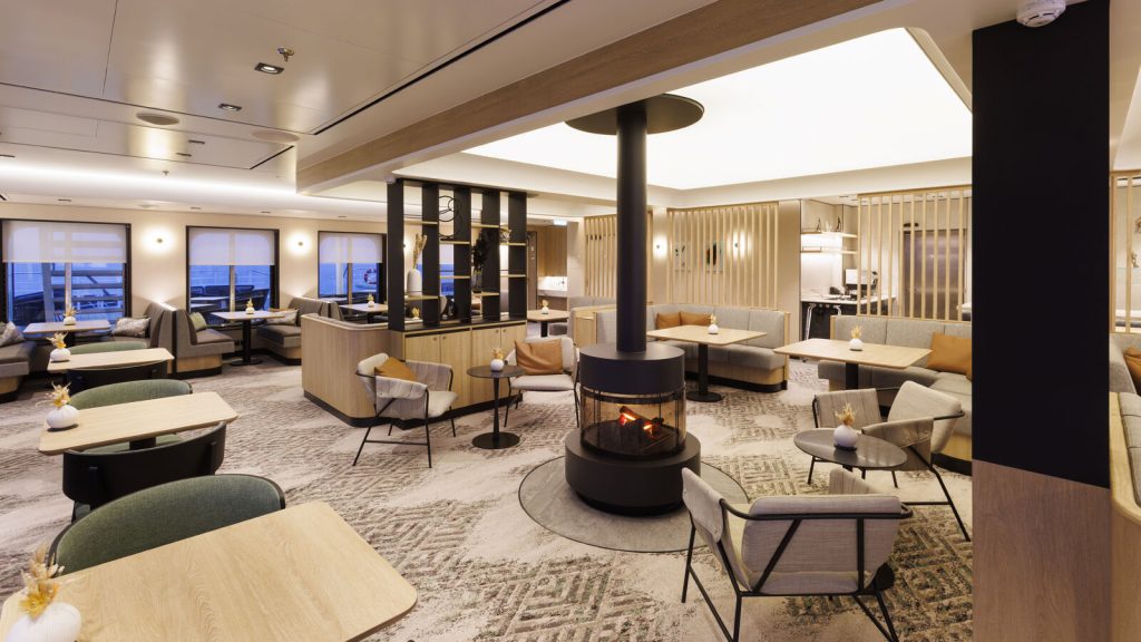 Swan Hellenic: the culinary and bar offerings on board