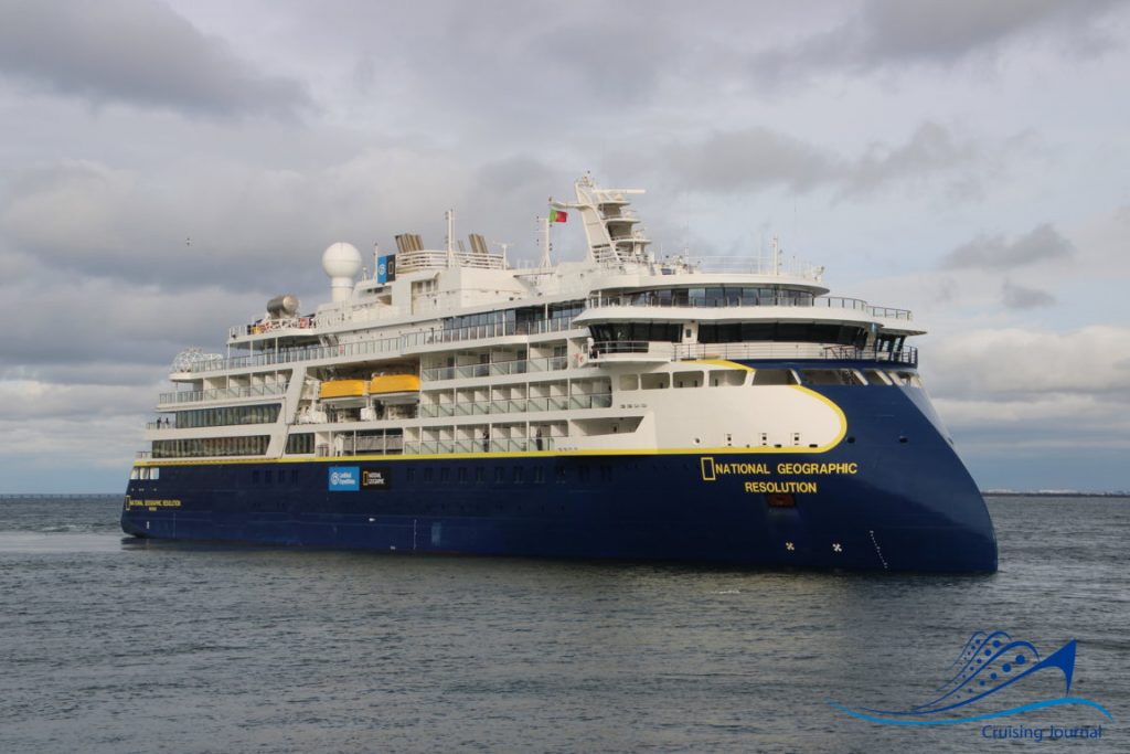 National Geographic Résolution National Geographic Resolution: The Photo Gallery | Cruising Journal