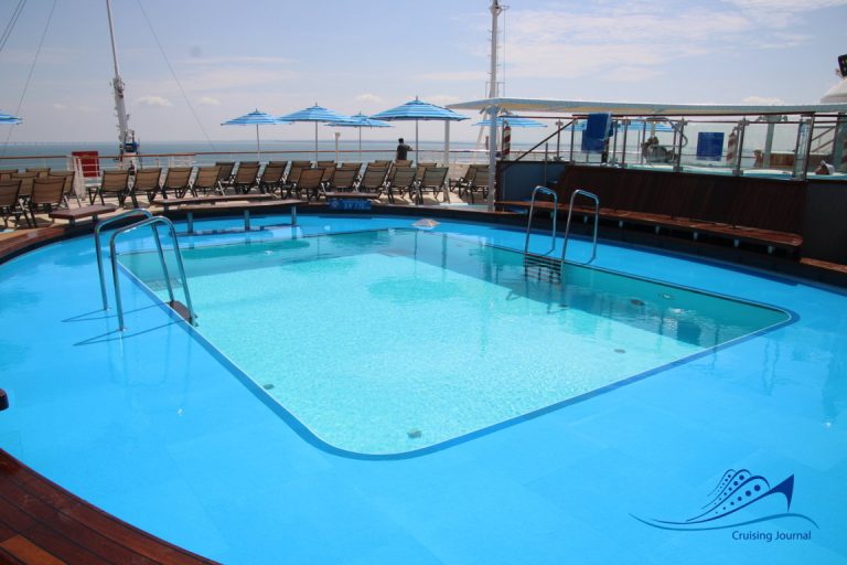 Carnival Venezia Pool