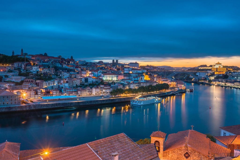 porto-a-city-to-fill-up-with-art-history-and-culture