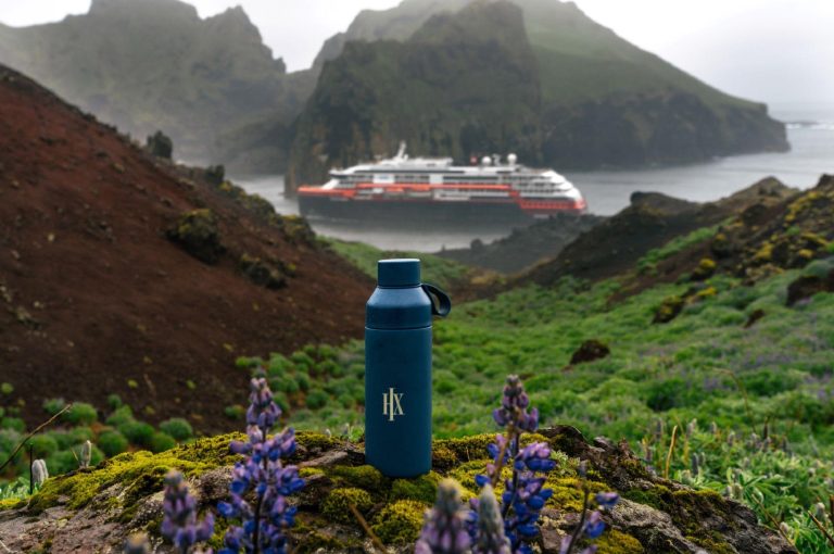 Hurtigruten e Ocean Bottle