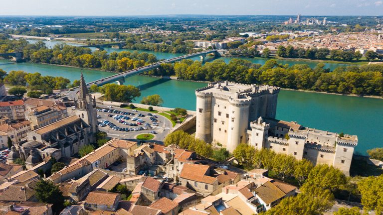 7. Riverside minicrociere, Tarascon, France