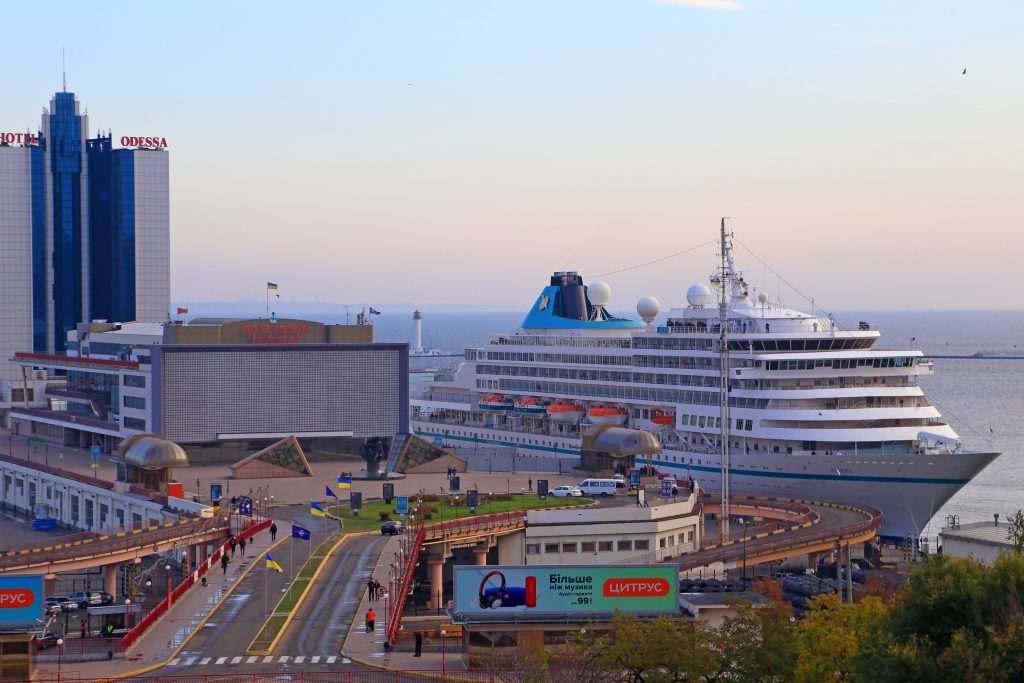 the-black-sea-ports-efforts-to-revive-the-cruise-shipping