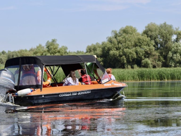 Danube delta excursion by speedboat