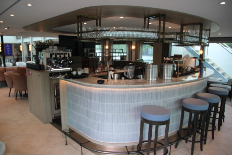 Panorama Lounge & Bar