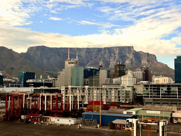 Table Mountain from WaterfronX