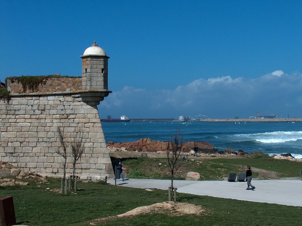 foz-do-douro-onde-o-rio-encontra-o-oceano