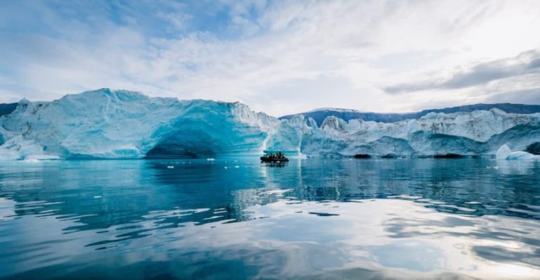 4. Icebergs in East Greenland_Jewel of the Artic itinerary