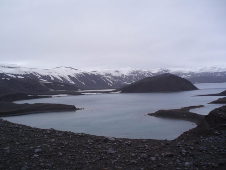 Telefon Bay - South Shetland Islands_copyright_ Mellany van der Hulst