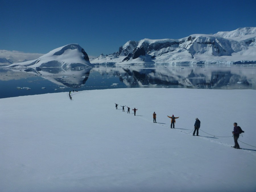 oceanwide-expeditions-antarctic-basecamp-experience