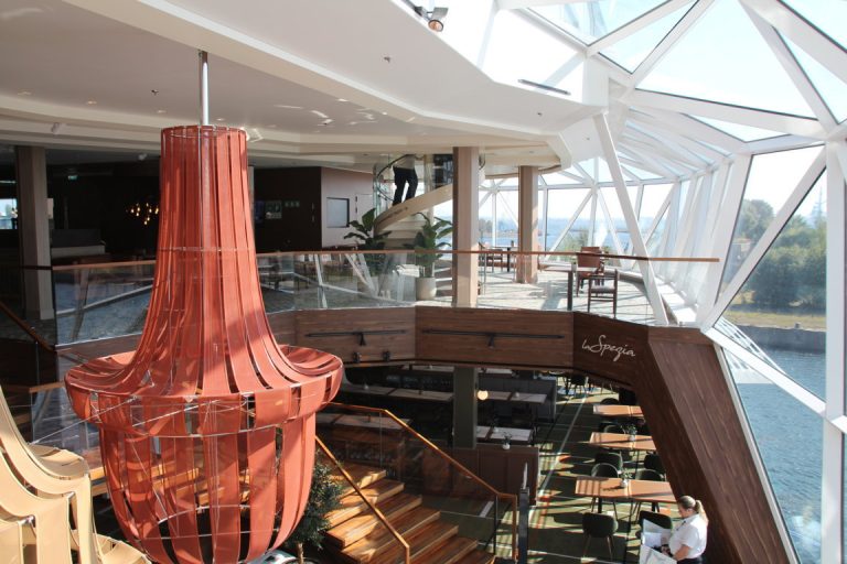 Mein_Schiff_7_La_Spezia_Restaurant0_2024_Kai_Ortel