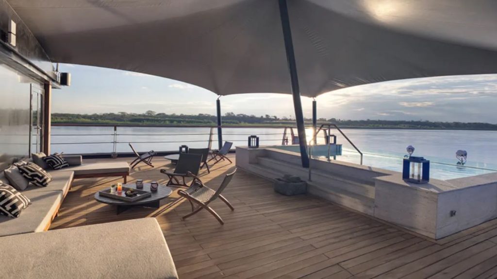ponant-explorations-group-adquiere-aqua-expeditions