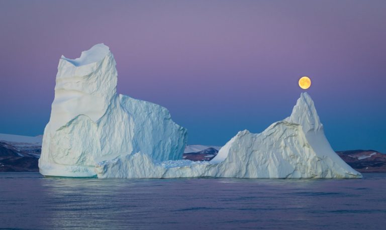 iceberg-greenland-sunset-moon-nikki-born-secret-atlas