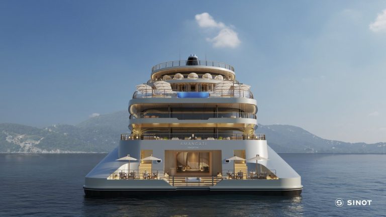Amangati, Aman at Sea - Rear View