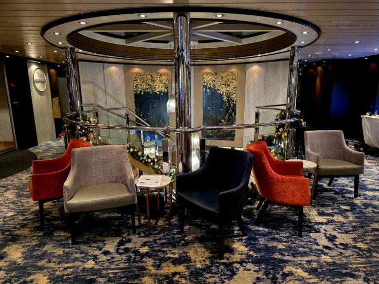 Club Lounge bar acts as a second lounge on the ship