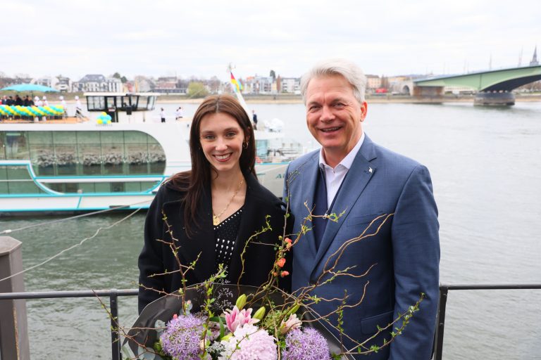 Madrina Bianca RÃ¶dig e il Direttore Crociere Fluviali Michael Schulze