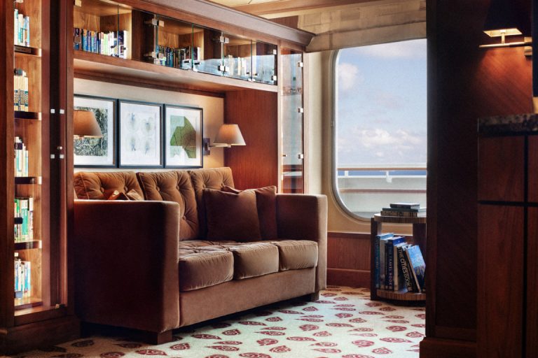 Crystal Cruise-Library