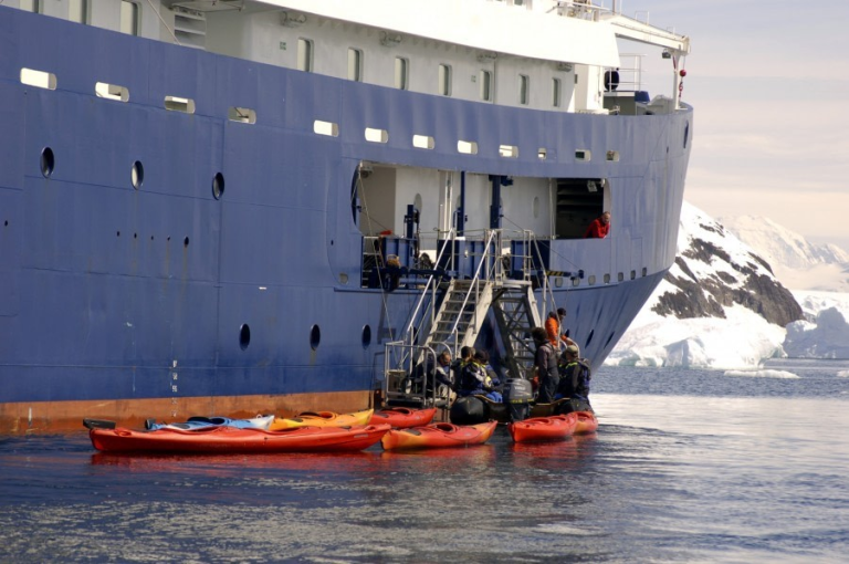 Antarctica, Kayaking