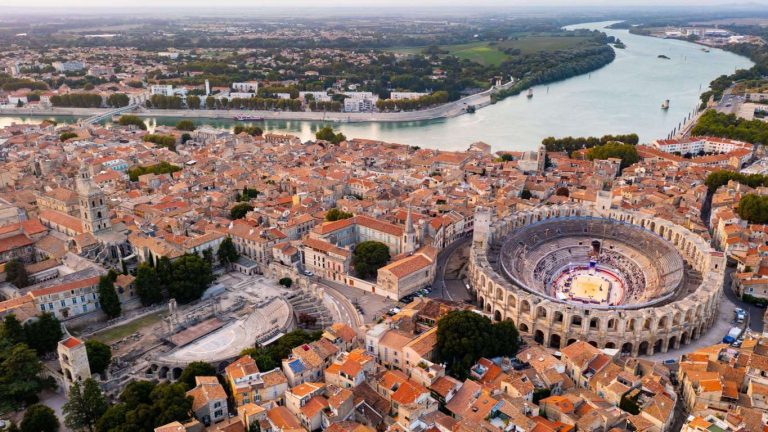 Arles