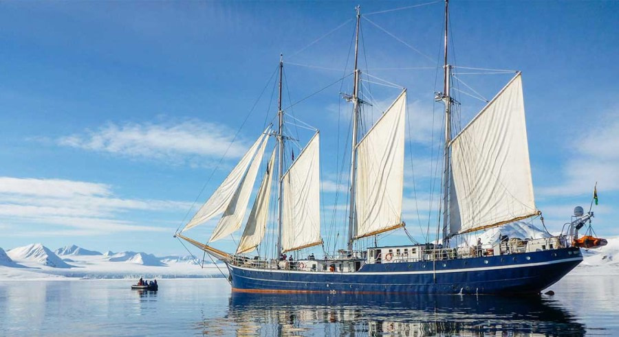 oceanwide-expedition-a-la-decouverte-de-lislande