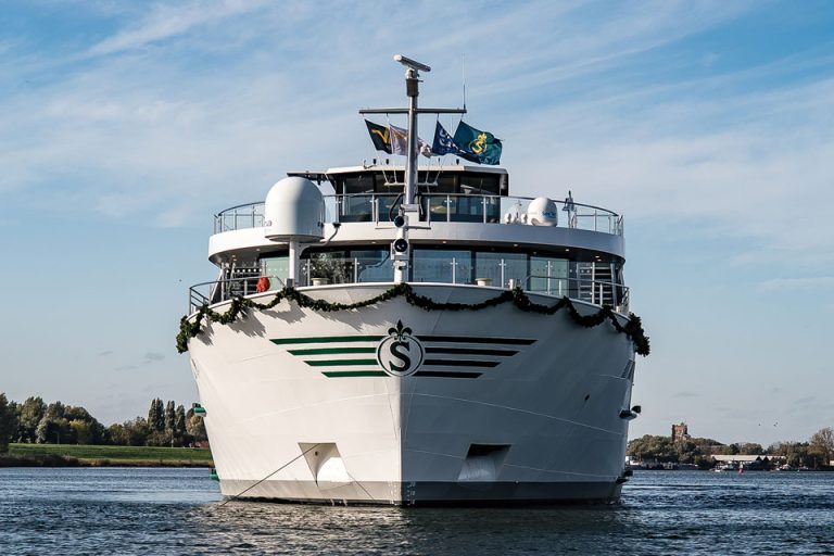 tauck-boat