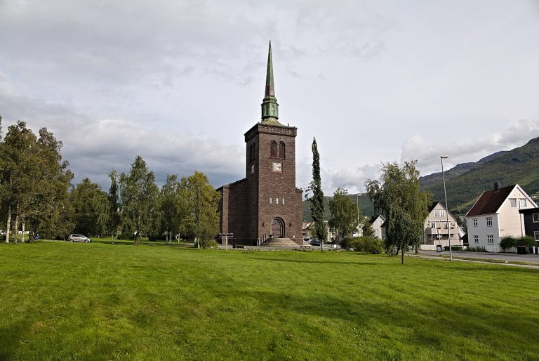14. Narvik church
