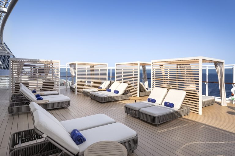 msc-yacht-club-sundeck-pool-as-seen-on-msc-seascape