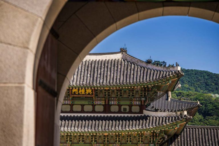 3. GyeongbokgungPalace_credit to Tauck