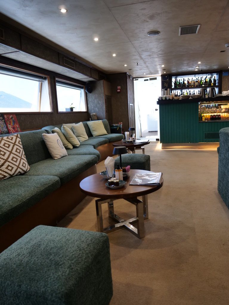 Harmony G Lounge Area