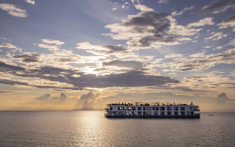 RV Mekong Discovery