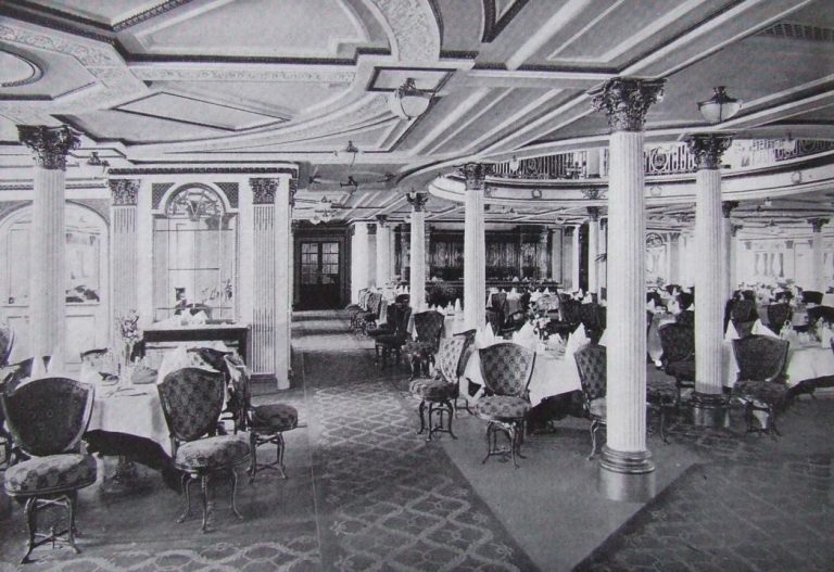 The_First_Class_Dining_Saloon_of_the_Lusitania_(lower_level)