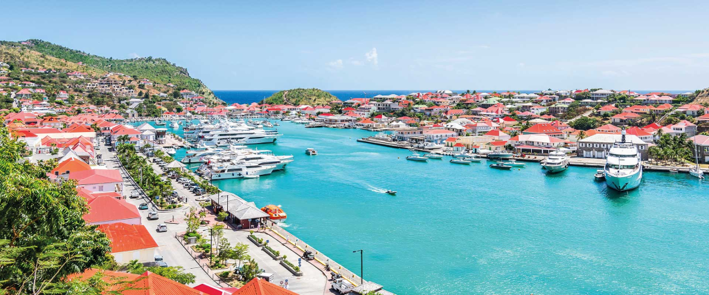 A Unique Cruise Among Dream Islands with Emerald