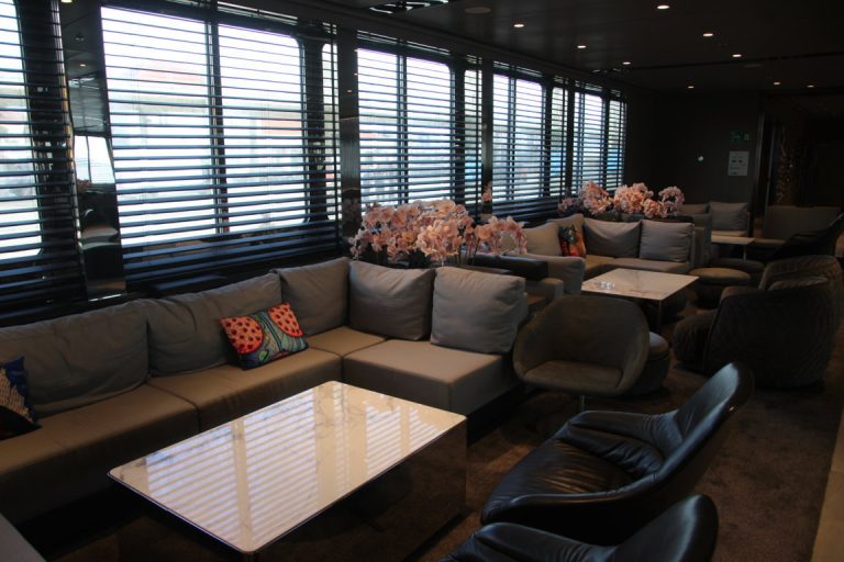 Amici Bar & Lounge_Emerald azzurra