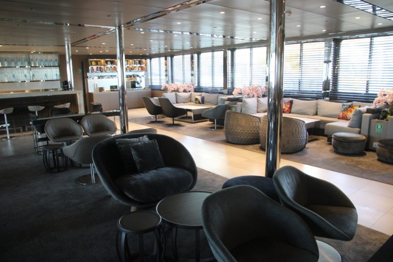 Amici Bar & Lounge_Emerald azzurra