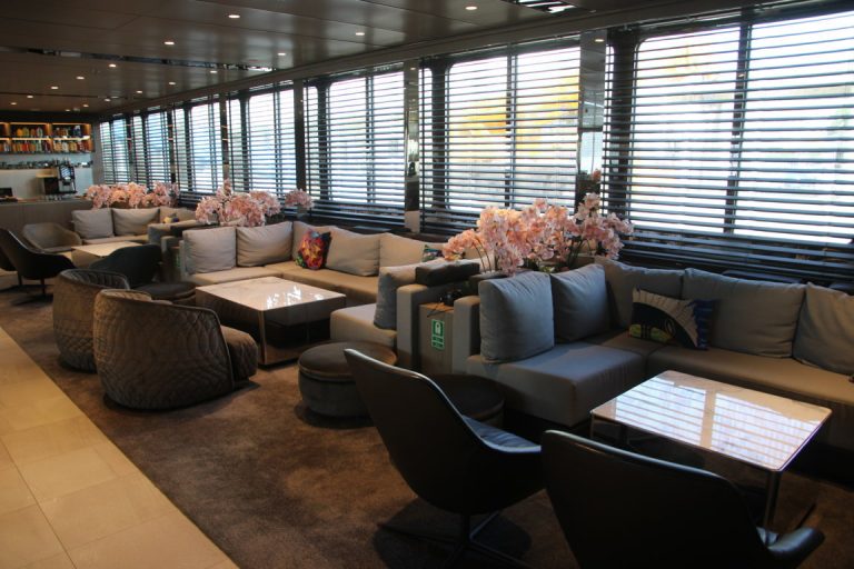Amici Bar & Lounge_Emerald azzurra