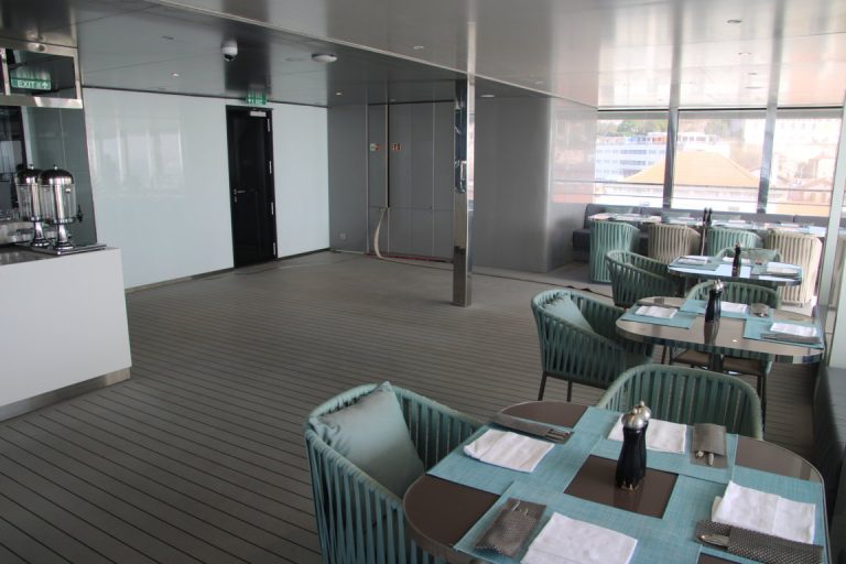 Aqua Cafe_Emerlad Azzurra