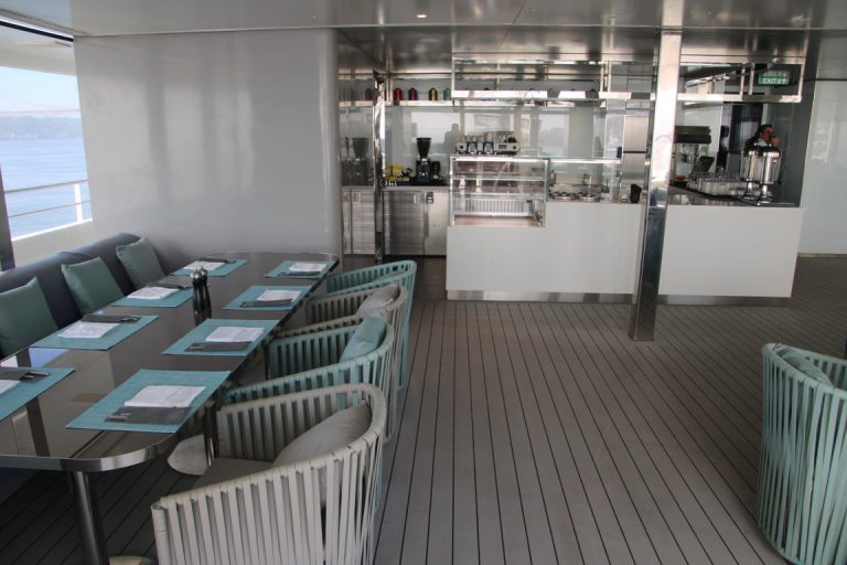 Aqua Cafe_Emerlad Azzurra