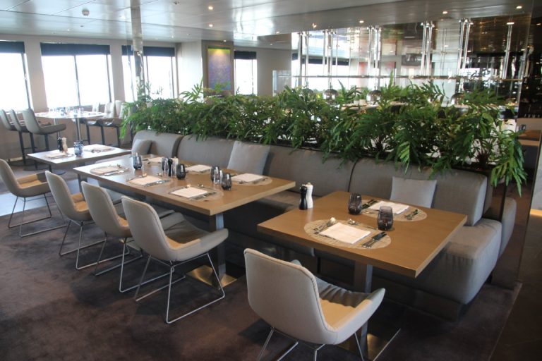 La Cucina Dining_Emerald Azzurra