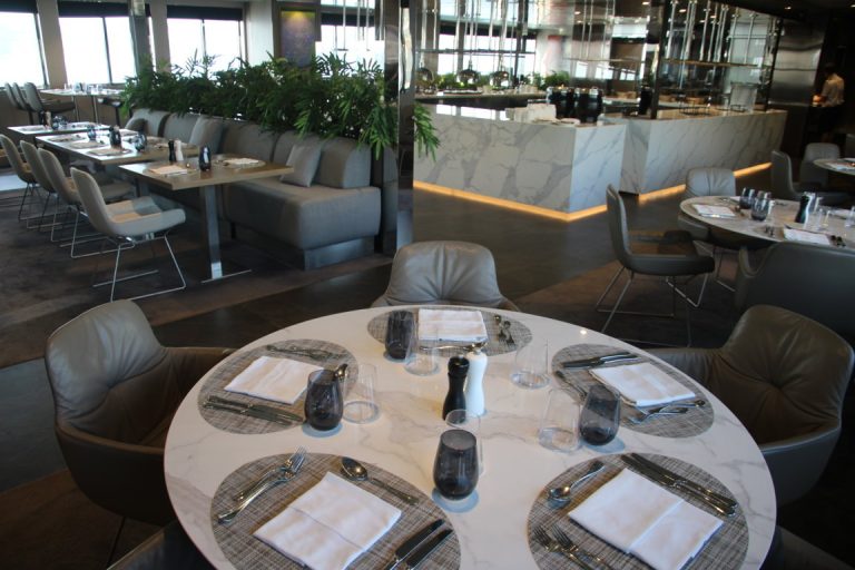 La Cucina Dining_Emerald Azzurra
