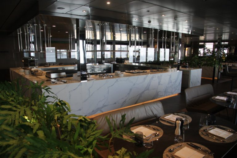 La Cucina Dining_Emerald Azzurra