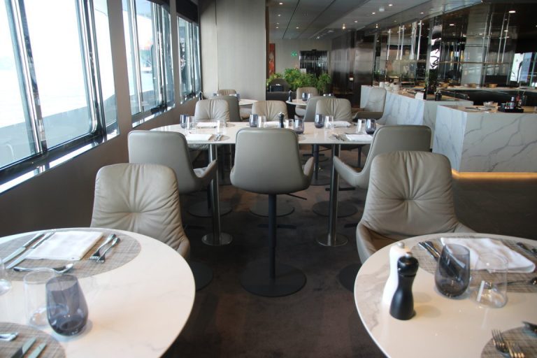 La Cucina Dining_Emerald Azzurra