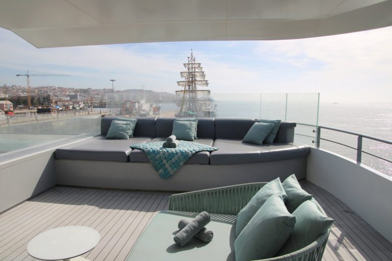 Sun Deck_Emerald Azzurra