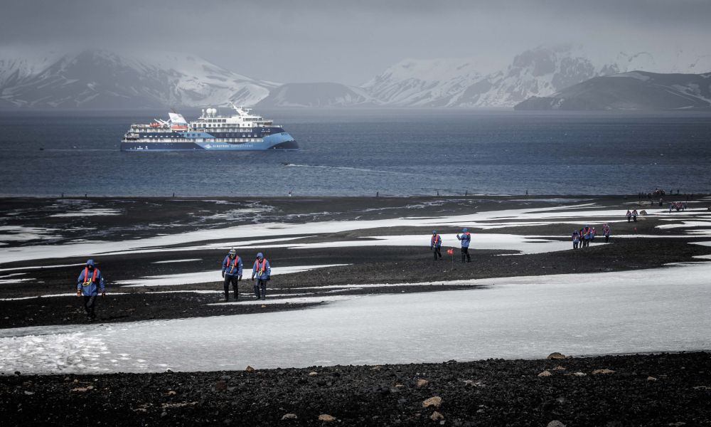 en-el-corazon-de-la-antartida-con-albatros-expeditions