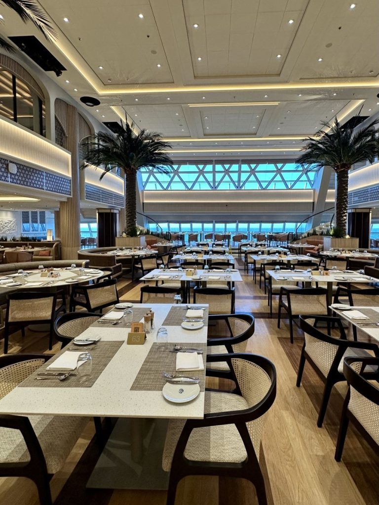 AROYA Al-Waha main dining