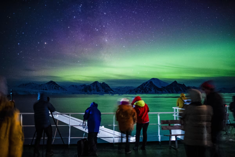 Oceanwide_Aurora