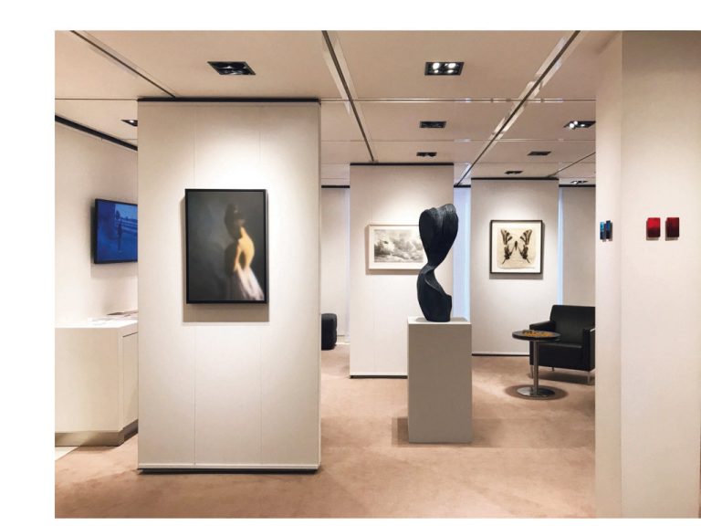 Guests enjoy new exhibitions on almost every trip starting in the Mediterranean season_credit to Hapag-Lloyd Cruises